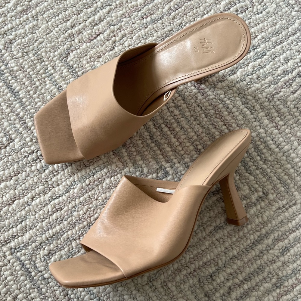 Tan Mules